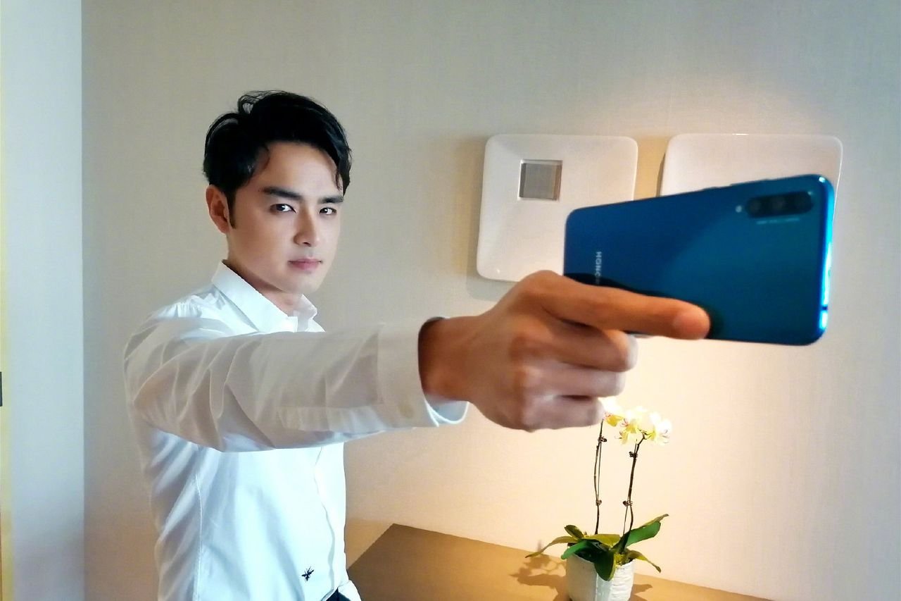 曾与众多女神传出过恋情的明道，为何至今依然还是单身？