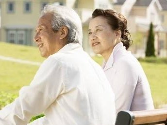 中国6个年轻人养1个老人，年轻人的压力大吗？