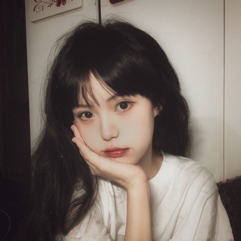 最近新流行起一个词儿叫做直女，直女是什么意思呀？