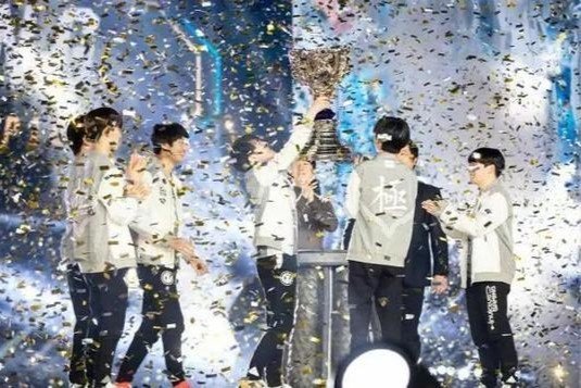 英雄联盟的玩家更多还是王者荣耀的玩家更多？