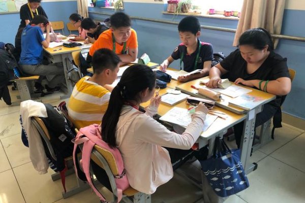 推敲中敲为什么比推好