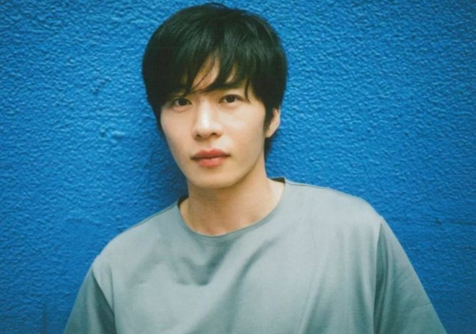 日本演员田中圭感染新冠，日本演员的感染率为何如此高？