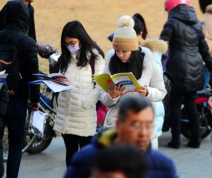 2021年国考补录近2000人，为何会出现这种状况？