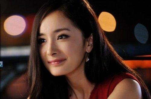 杨幂为什么叫脚臭