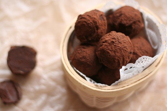 巧克力和代可可脂有什么区别？？