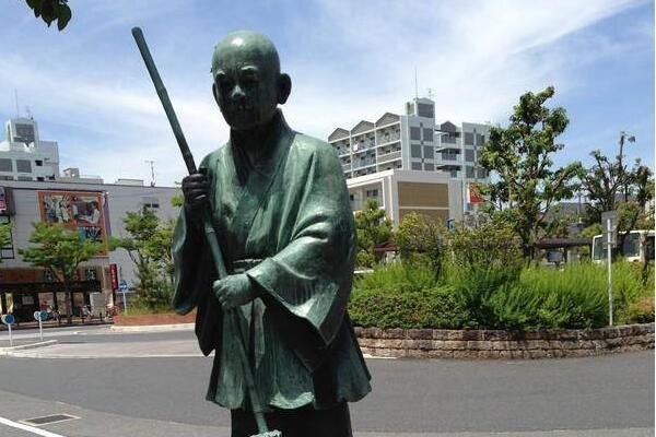 作为日本历史上有名的酒肉和尚,一休和尚的生母究竟是谁?