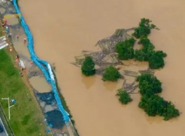 江西上饶一古镇被淹，多名受灾商户称事先未收到泄洪通知，此事将如何处理？