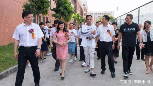 被称年轻版何鸿燊，20岁赚几千万搞派对花几百万，他是谁？