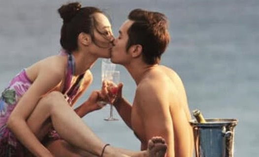 白百何一阳指是什么梗？