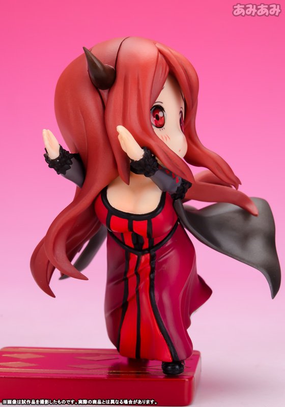 魔王神官和勇者美少女的人物形象