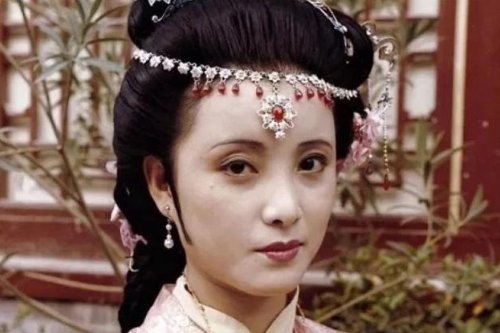 红楼梦里的十二金钗分别是谁