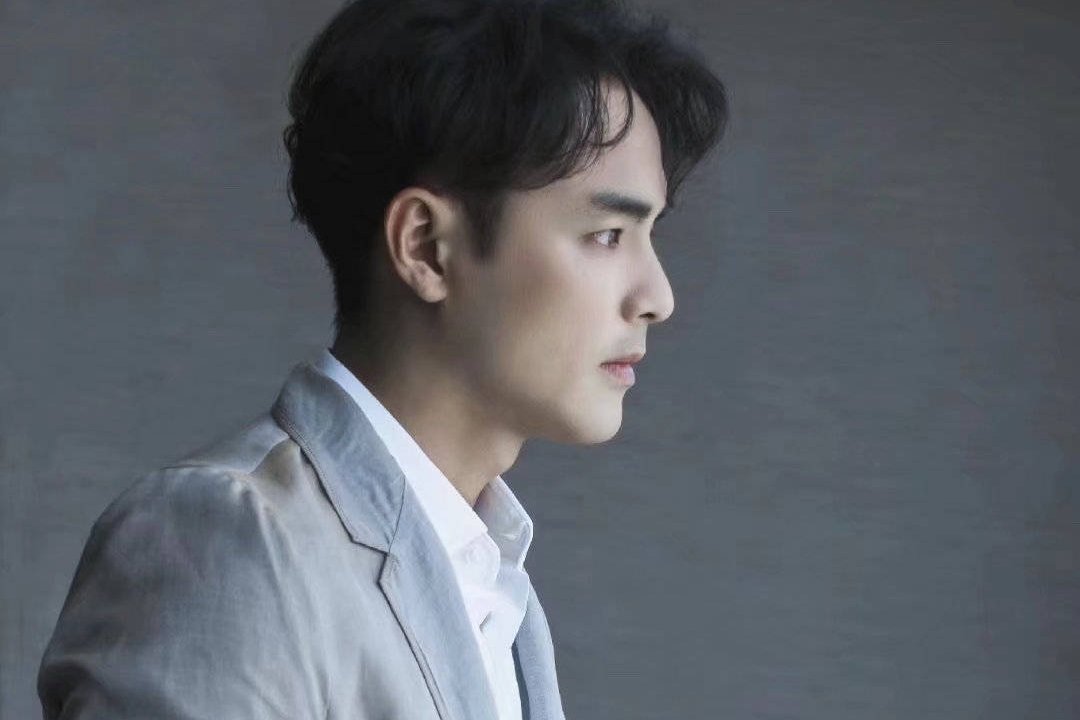 曾与众多女神传出过恋情的明道，为何至今依然还是单身？