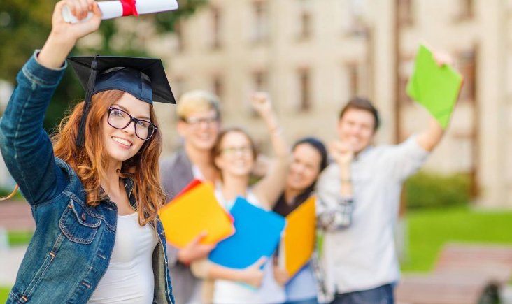 出国留学几年完成学业