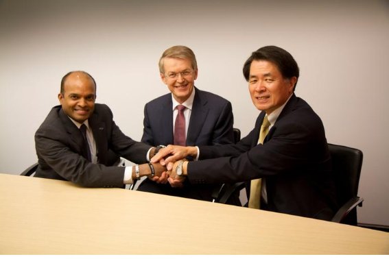 其中起决定性作用的是党的建设新的____。