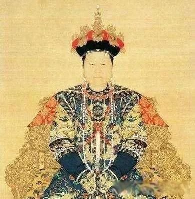 多尔衮为了玉儿负了天下,玉儿为了大清负了多尔衮 两个人有暧昧关系