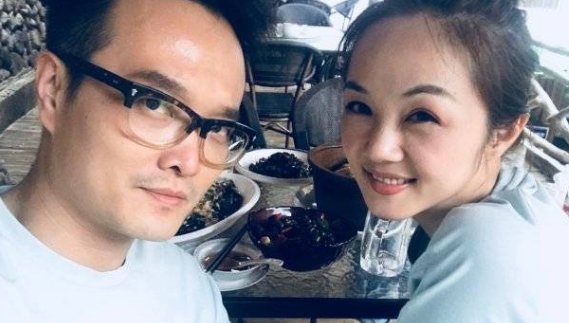 音乐人海峰去世一周年，妻子饱受抑郁折磨欲轻生，你怎么看？