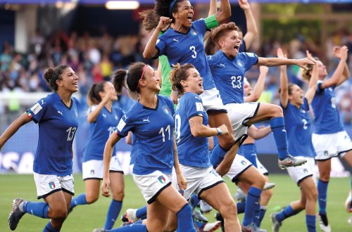 2023年欧洲杯开赛时间是哪一天？