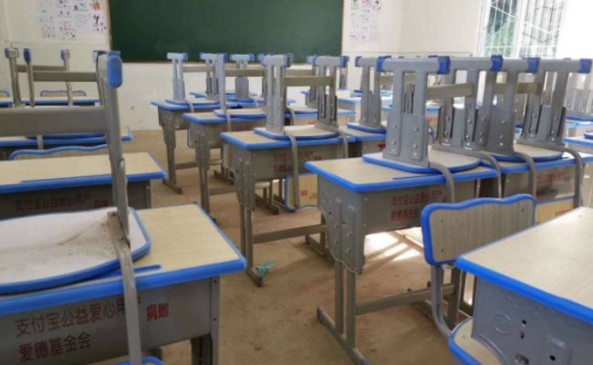 I see so many candles...用英语怎样写？