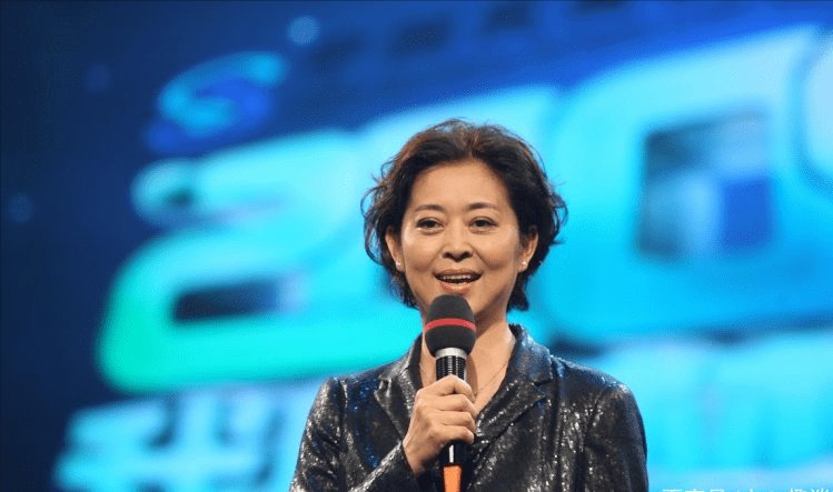 倪萍跟赵忠祥是多年好友,倪萍在赵忠祥去世后也传来了噩耗,发生了什么?