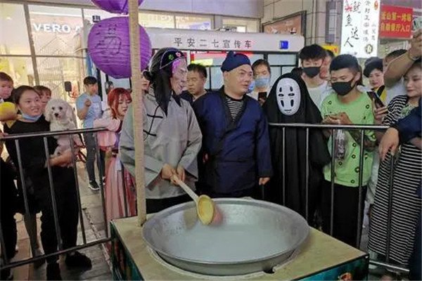 孟婆汤摊位散场后垃圾遍地，摆地摊如何注意环境卫生？