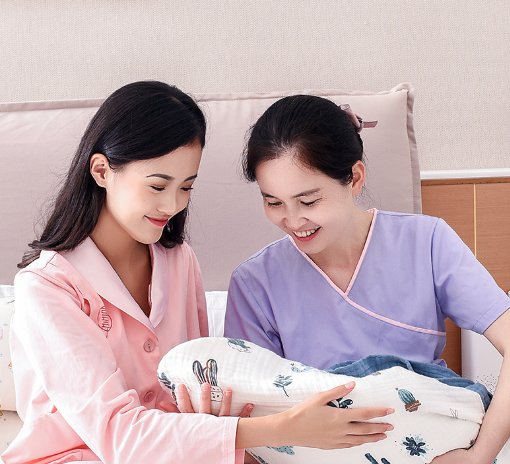 我想在广州学月嫂培训，请问老师哪个机构正规点？费用大概多少？谢谢