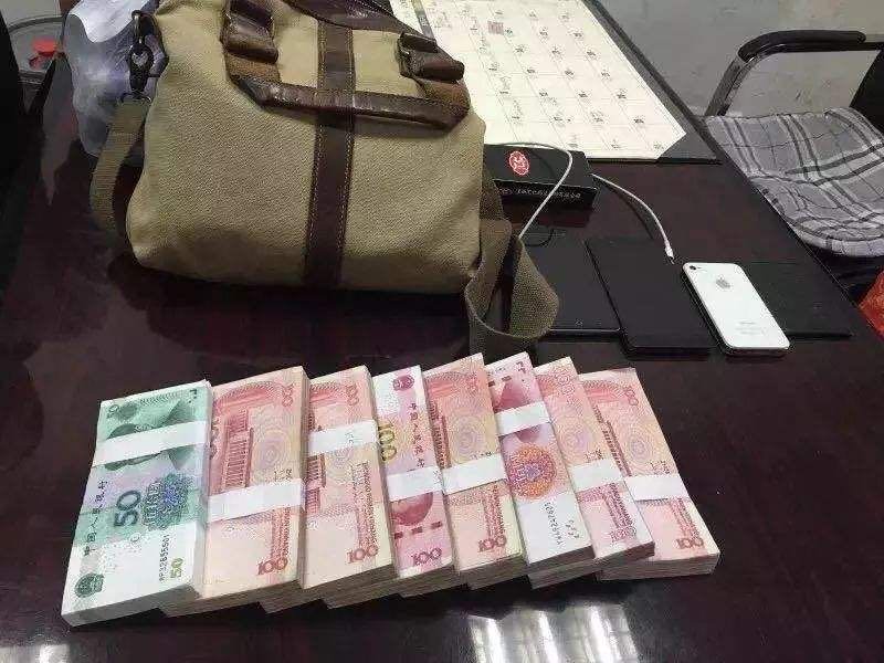 老人离世饭盒搜出近18万现金，老年人为什么喜欢攒现金？