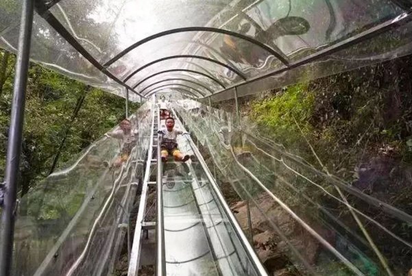 落差158米华西玻璃滑道国庆出事故，为何一个月后才被曝出来？