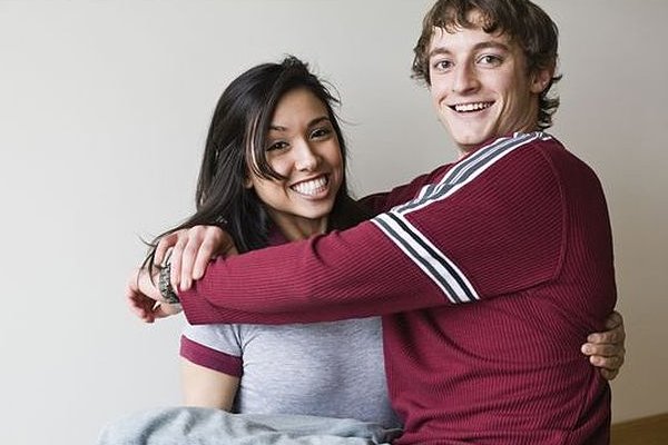 嫁给一个你不爱但是爱你的人，会幸福吗？