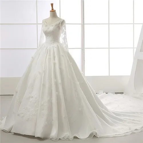 婚纱订制选择技巧  婚纱订制一般要多久