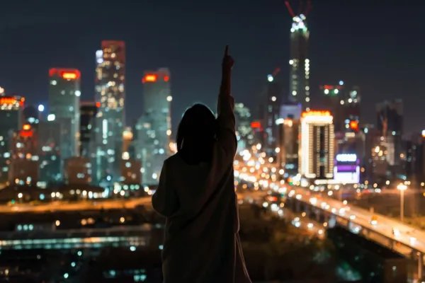 深圳人口余额不足150万，这意味着什么？