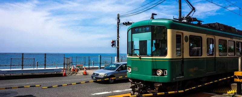 火车过桥为什么要鸣笛 火车过桥为什么要鸣笛停留