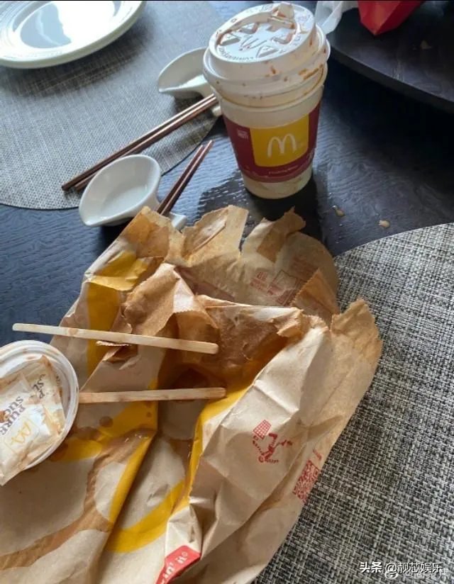 安以轩被麦当劳饮品烫伤，在媒体发文控诉，你怎么看待这件事情？