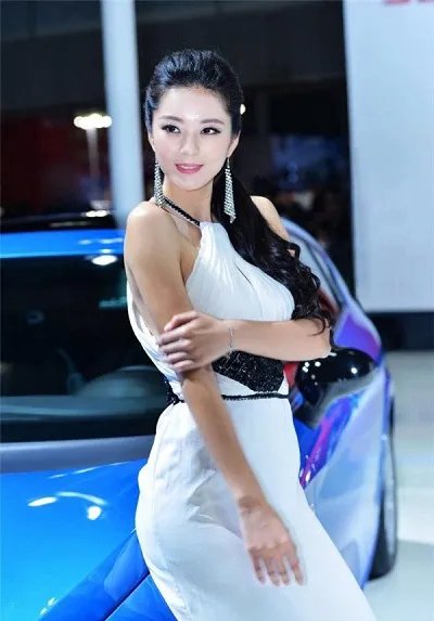 超模艾尚真车震门曝光 艾尚真男友宾直朝家庭背景被起底