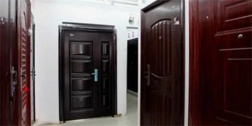 门旧了怎么翻新