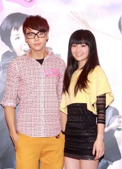 陈伟霆阿sa分手了吗 2015年被传分开5次