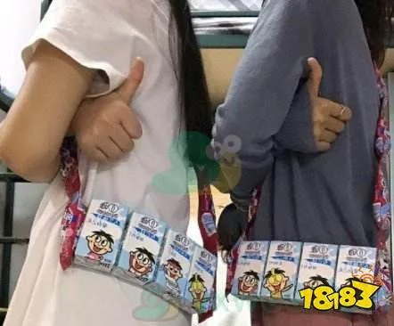 《抖音》秋天的第一个包包是什么梗