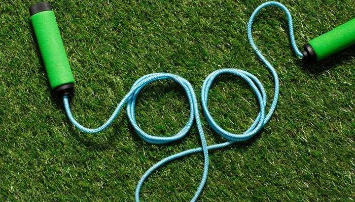 妈妈为让女儿长高每天逼其跳绳3000个是什么情况 妈妈为让女儿长高每天逼其跳绳3000个是怎么回事