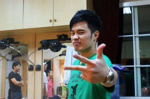 林丹曾小贤长得有多像？ 陈赫度假被误认为林丹