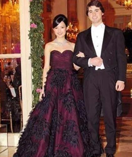 揭薄瓜瓜的妻子陈晓丹显赫家世 薄瓜瓜和陈晓丹被赞俊男美女