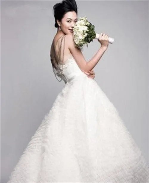 胸小穿婚纱怎么办 胸小怎么选婚纱合适