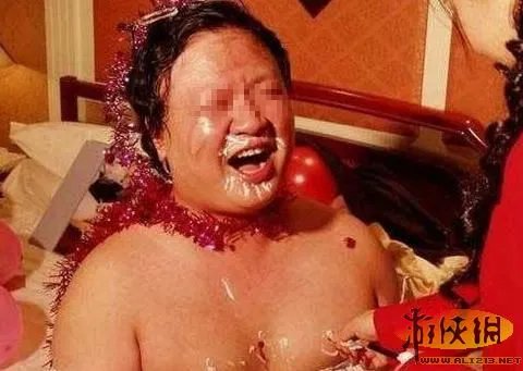 长假全球结婚热 大尺度闹洞房堪比《一路向西》