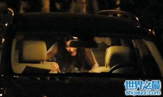 孙悦陈露车震门真相，已结婚生女科比送上祝福 