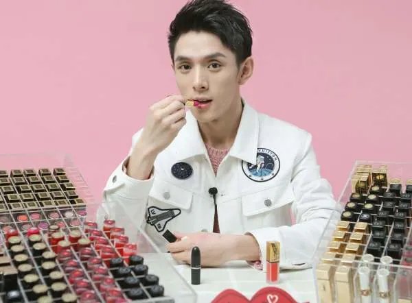 李佳琦店铺因虚假宣传被罚，虚假宣传有什么危害？