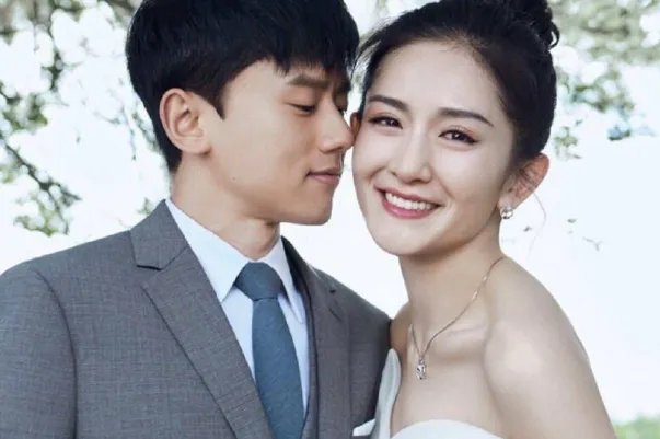 娱乐圈十大恩爱夫妻排行榜：邓超/孙俪上榜，第十“神仙爱情”