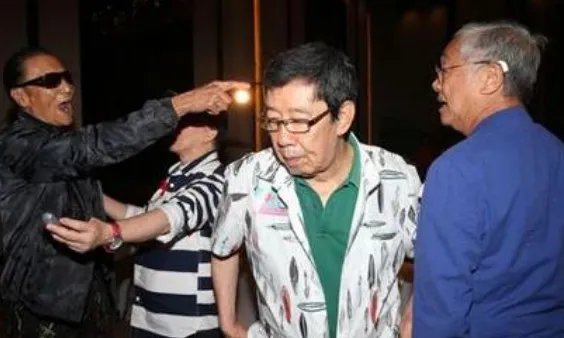 谢贤打曾江的原因？