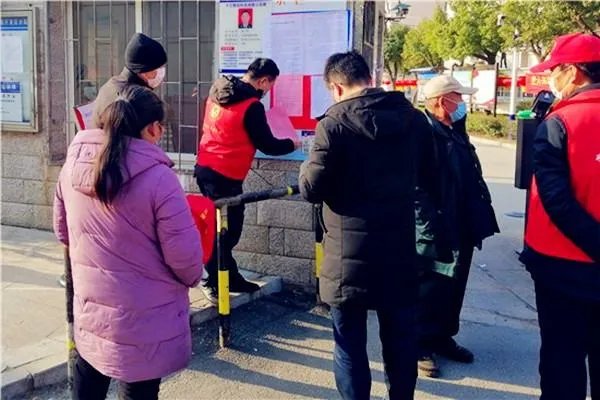 山东男子殴打疫情防控人员致死，疫情下为何仍有人逞匹夫之勇？