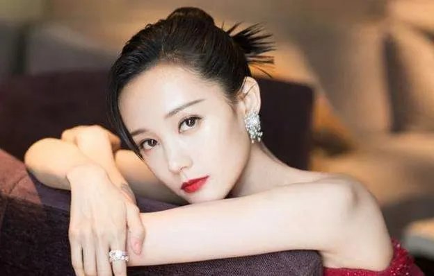 李一桐真正老公是谁：李一桐的感情经历介绍