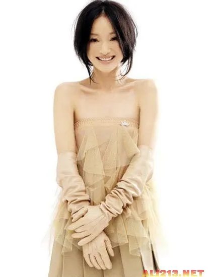 微博平胸大赛走红 盘点那些可爱的平胸女星