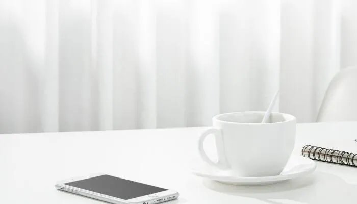 ​小米回应新手机出现陌生人照片是怎么回事 小米回应新手机出现陌生人照片说了什么