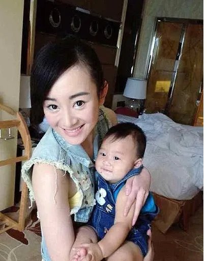 陈月末张檬结婚照咋回事 陈月末结婚了吗老婆叫什么和谁有个儿子